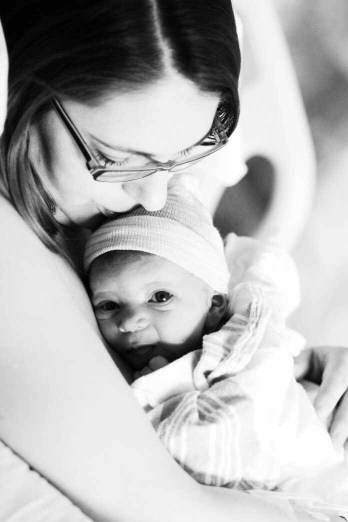newborn-g4ce9b727c_1920